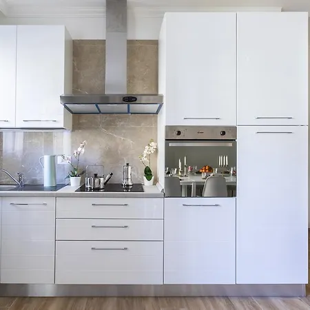 Momo 2 Casa de hóspedes 4*